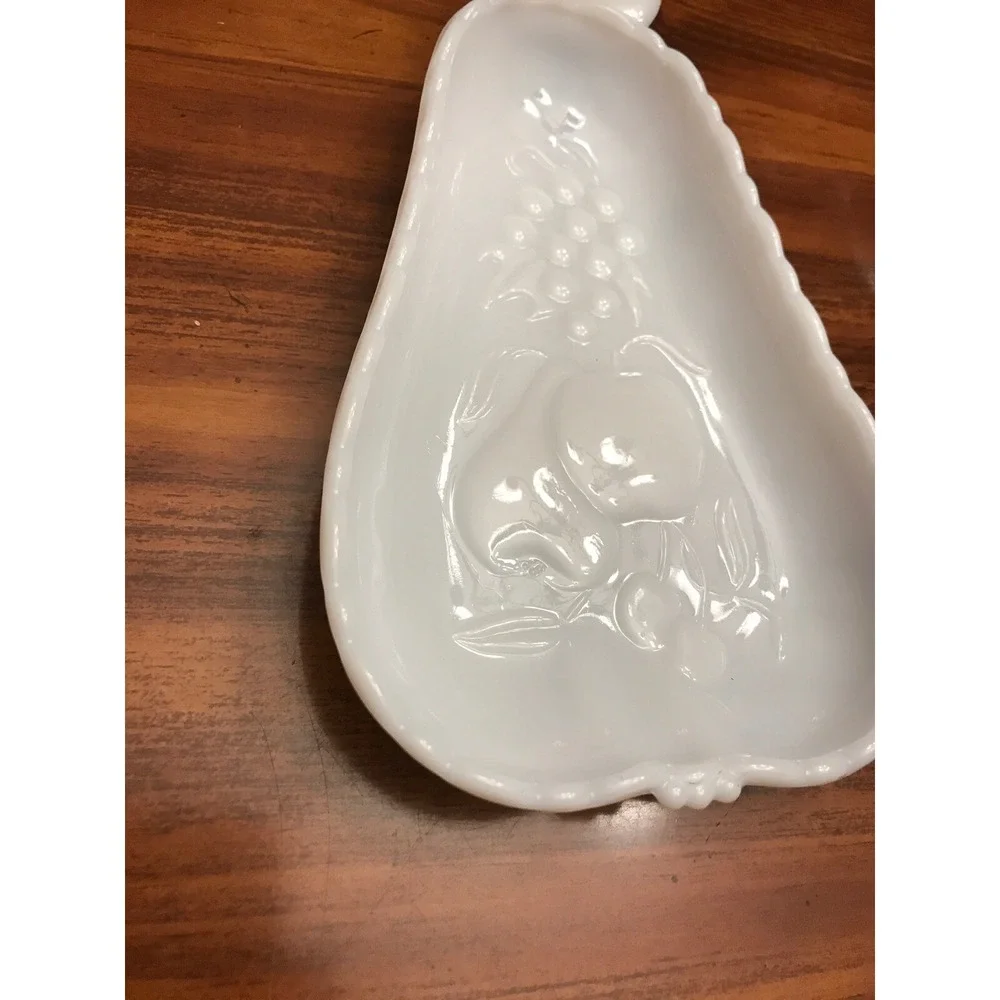 hazel atlas pear shape milk glass‎ tibit dish tray